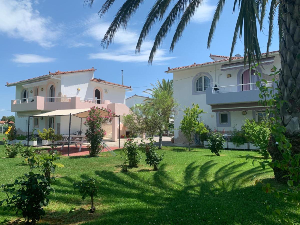 7Syn7 Aparthotel Oreí Kültér fotó