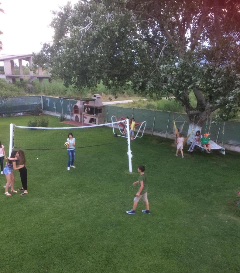 7Syn7 Aparthotel Oreí Kültér fotó