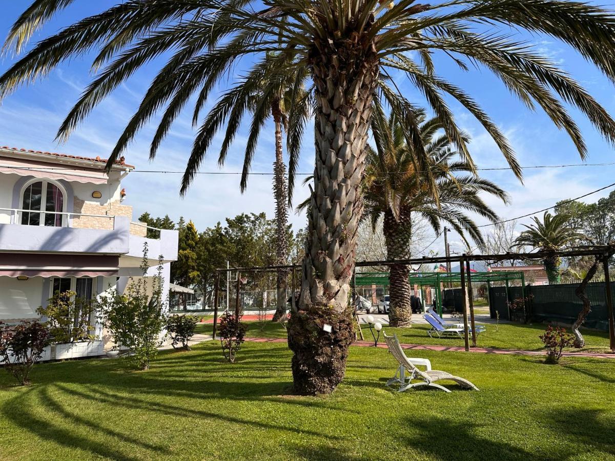 7Syn7 Aparthotel Oreí Kültér fotó