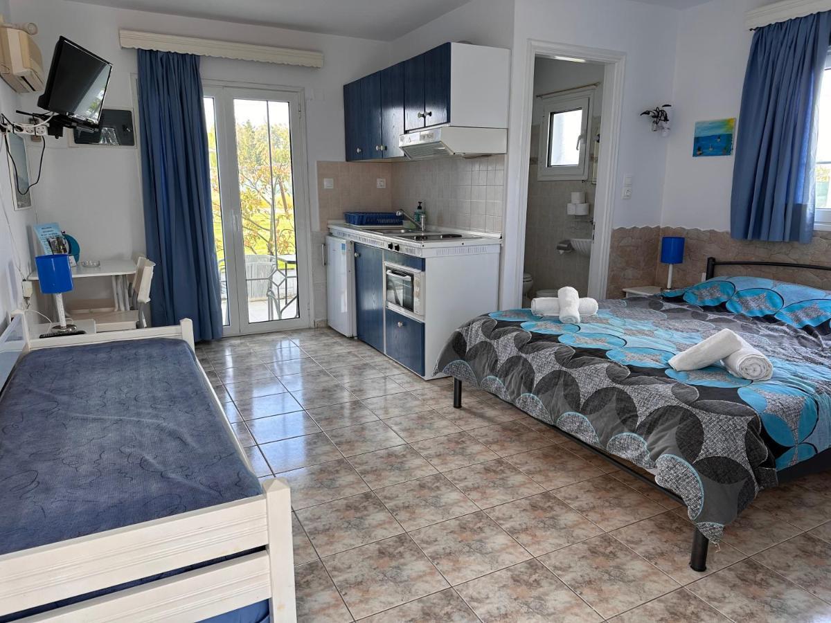 7Syn7 Aparthotel Oreí Kültér fotó
