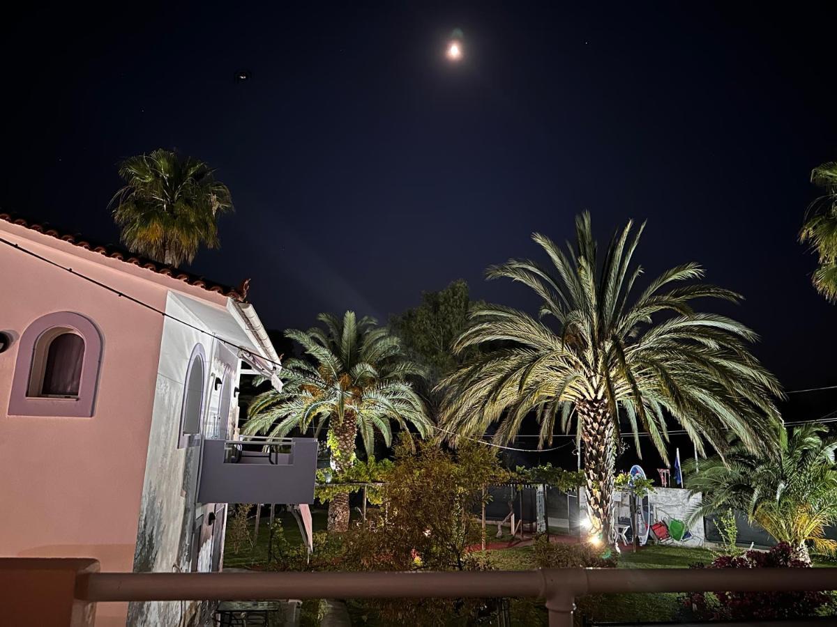7Syn7 Aparthotel Oreí Kültér fotó
