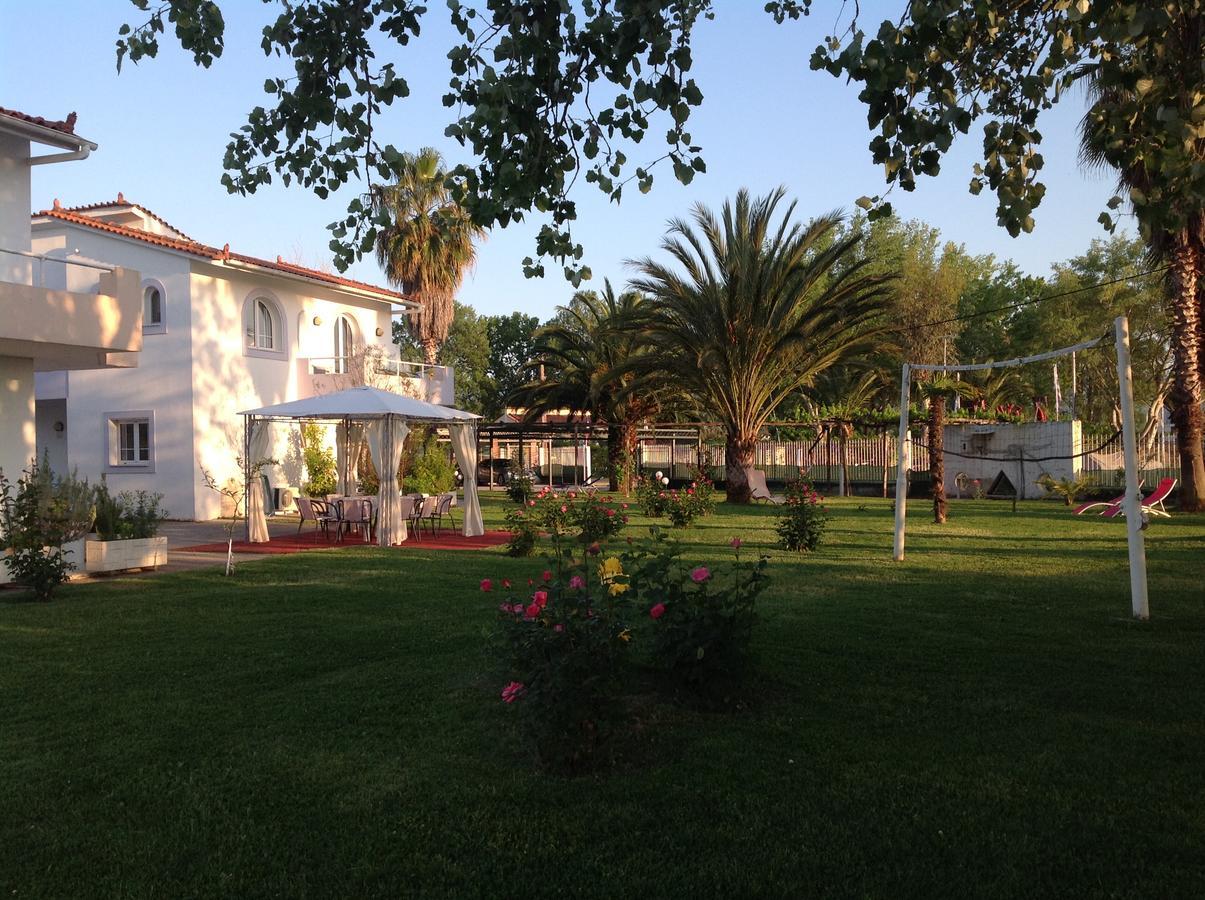 7Syn7 Aparthotel Oreí Kültér fotó